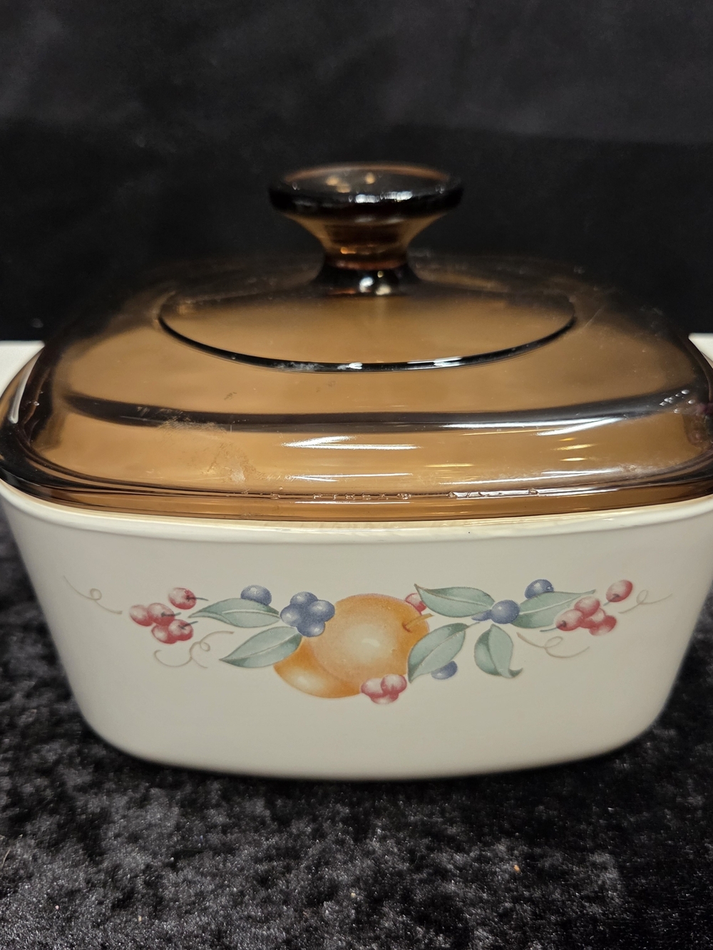 Corning Ware Casserole Dish Abundance Fruit 1.5L Glass w/ Amber Lid  A-1 1/2-B